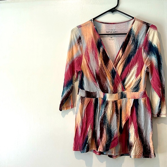 Torrid top - Picture 1 of 2